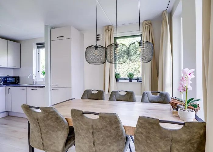 6 - Persoons Area 40 بيت للعطل Ewijk