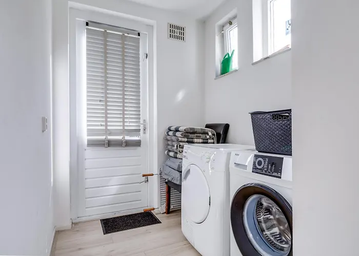 6 - Persoons Area 40 بيت للعطل *