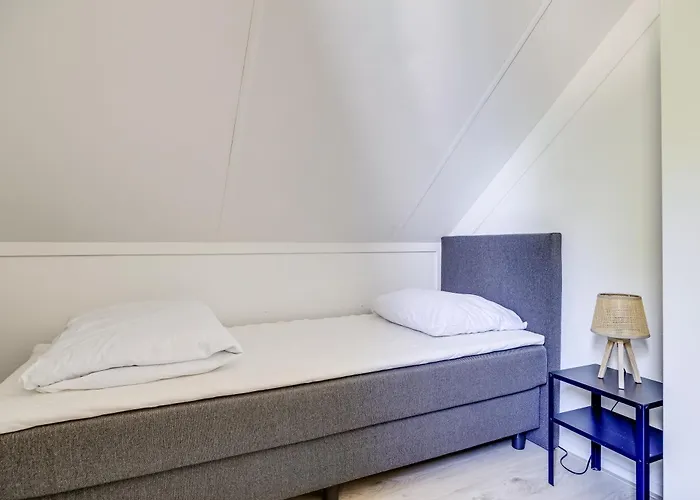 6 - Persoons Area 40 بيت للعطل