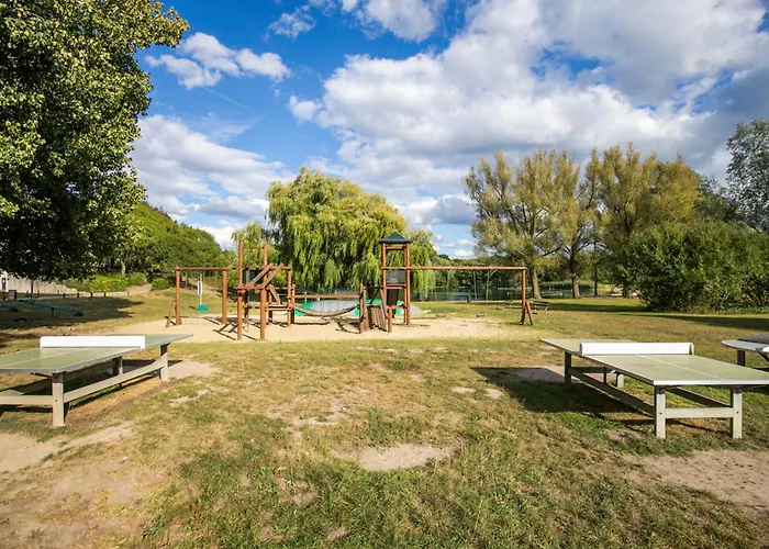 6 - Persoons Area 40 بيت للعطل *